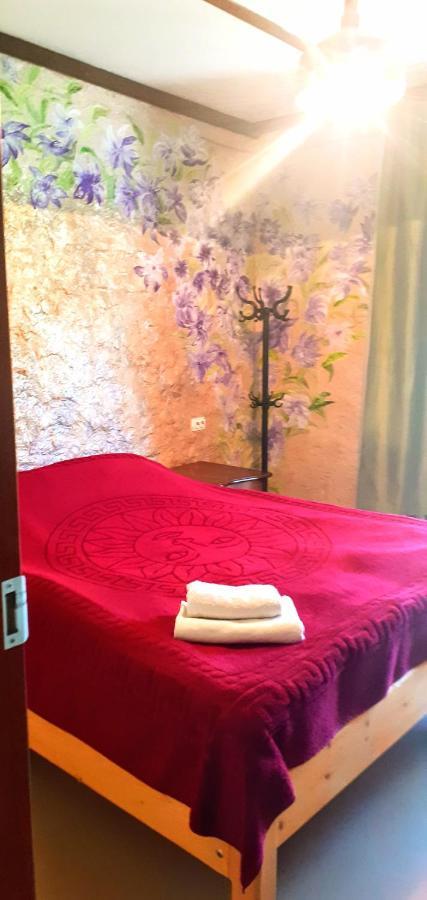 Laila Guest House Mestia Extérieur photo